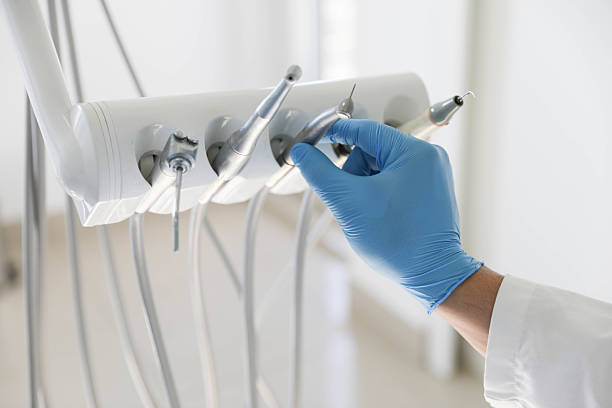 Professional Emergency Dentist technician working in Hanover, OH